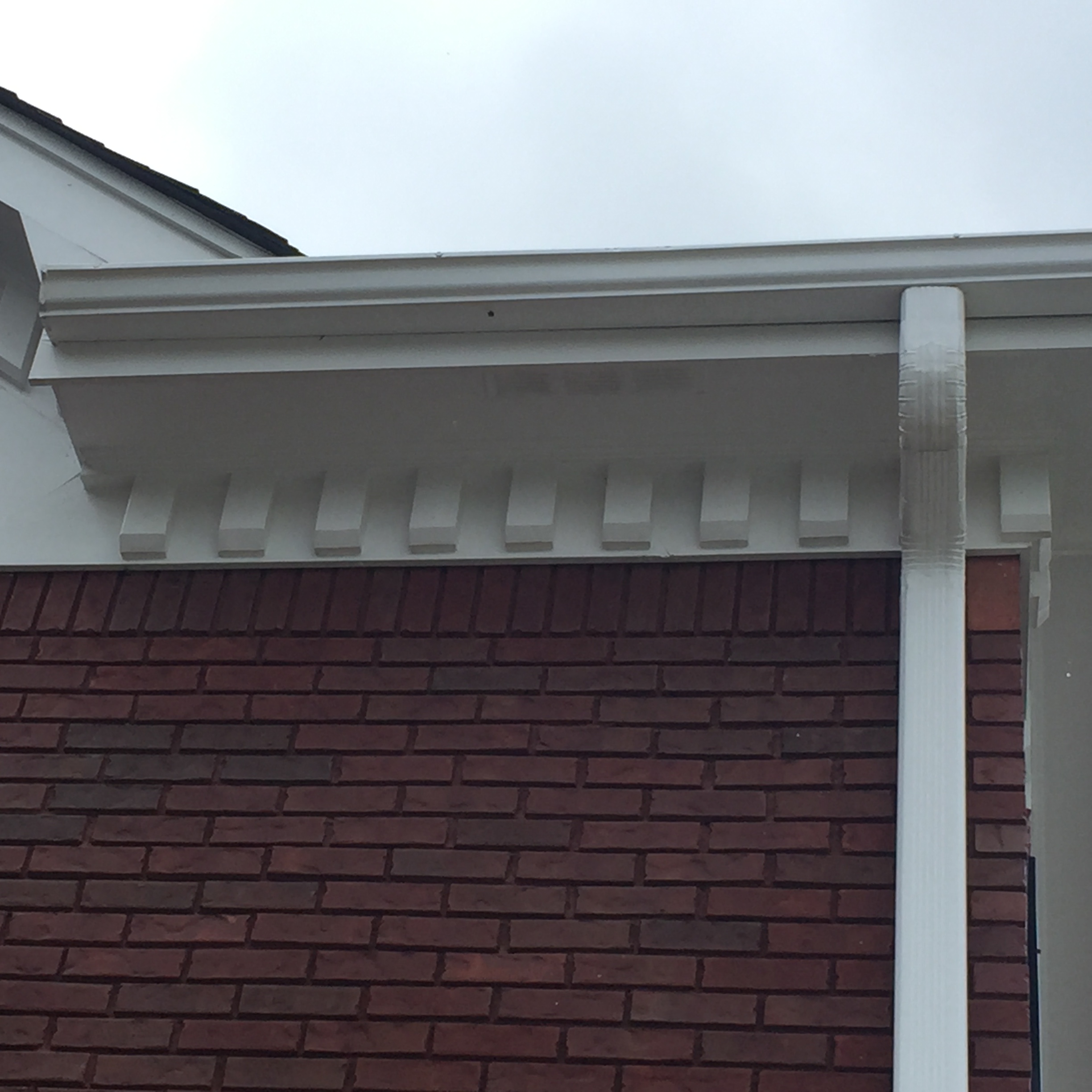 3 Reasons to Get Your Gutters Cleaned